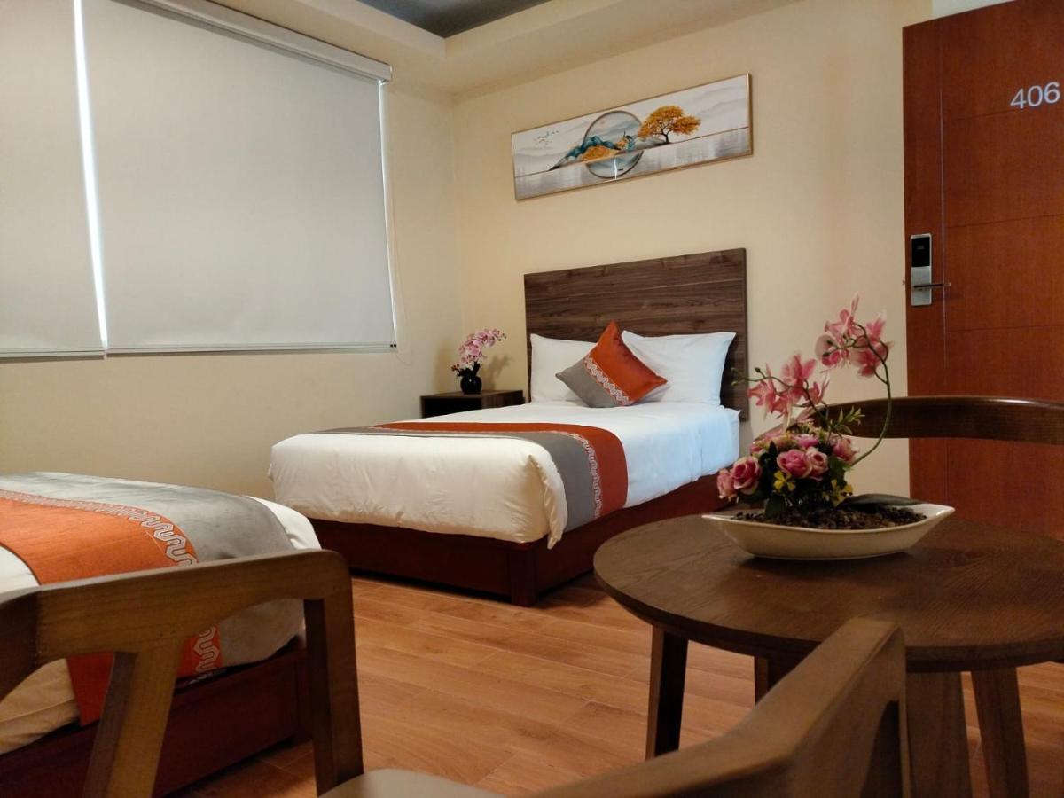 Sm Hotel Plus Lima Bagian luar foto